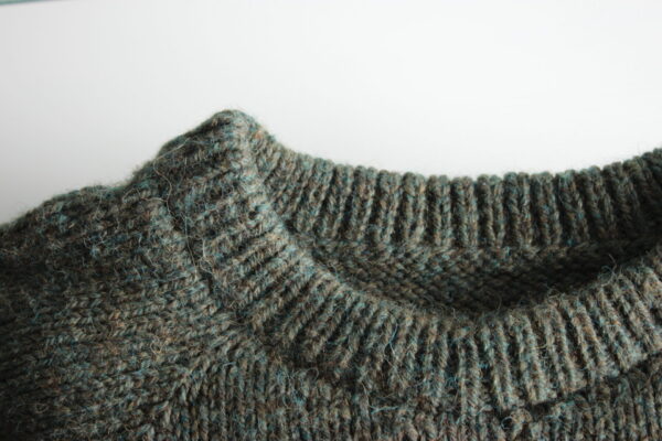 Pai Sweater - Image 5