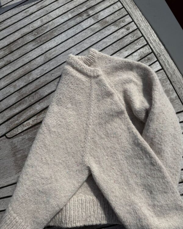 Bella Sweater (EN) - Image 4
