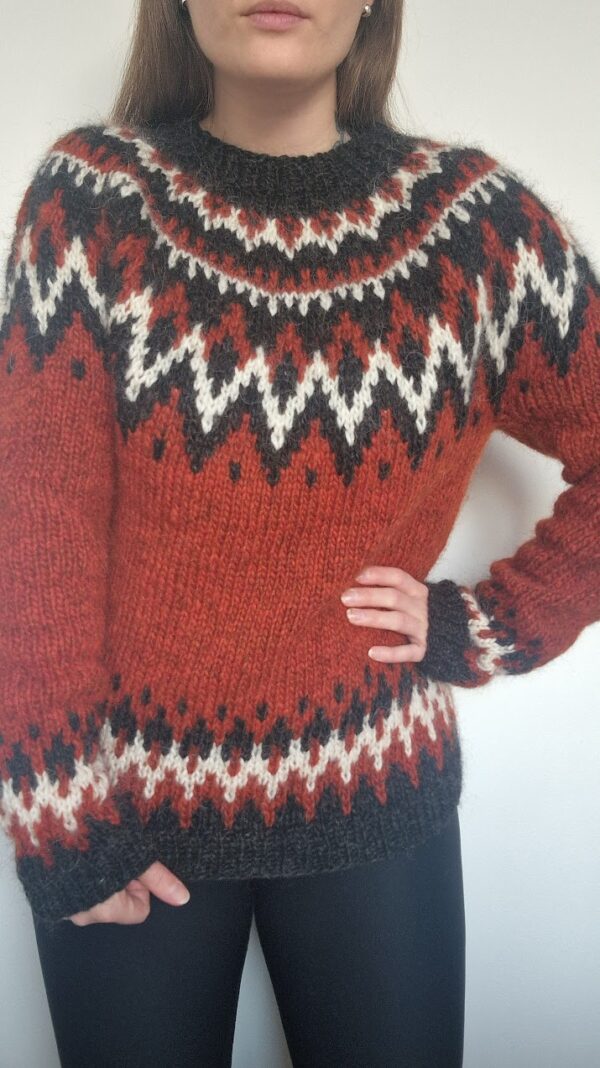 Keilir Sweater (EN) - Image 2