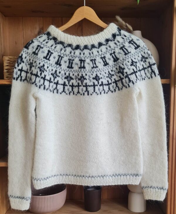 Gemini Sweater (EN) by Knitter from Iceland