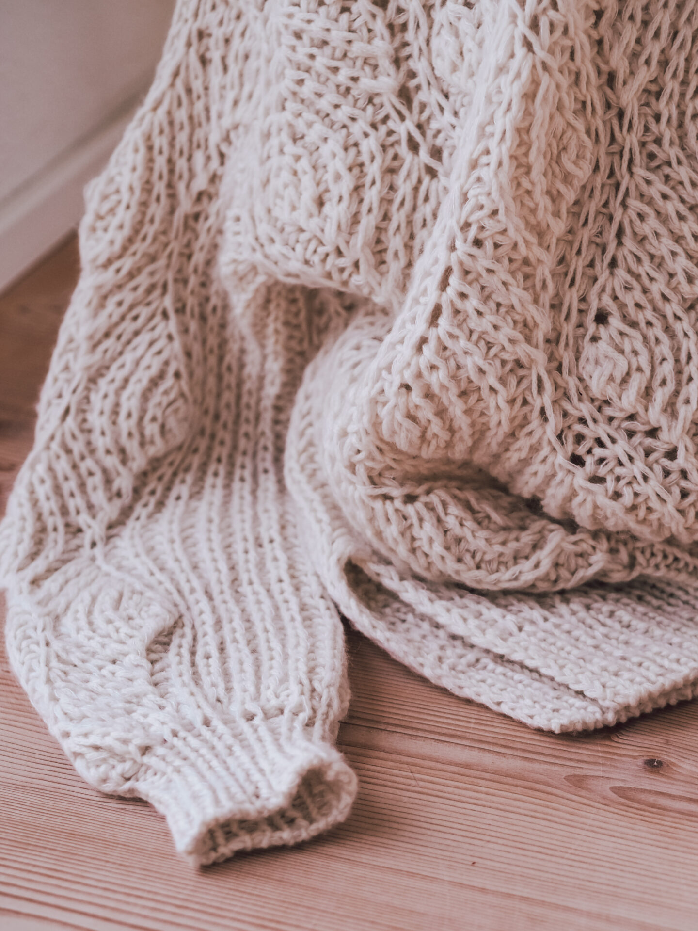 Montalcini Sweater (EN) - Image 3